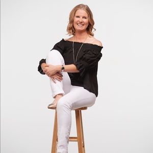 Meet your Posher, Roxanne